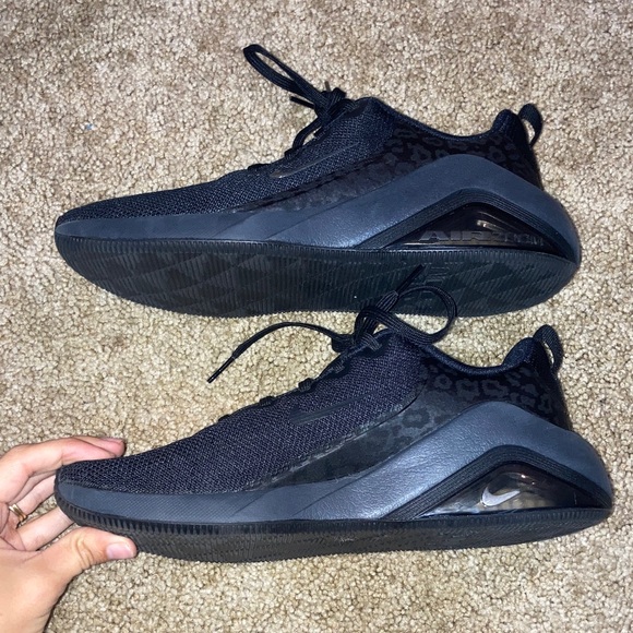 NWOT Nike Black Air Zoom Sneakers - Picture 9 of 10
